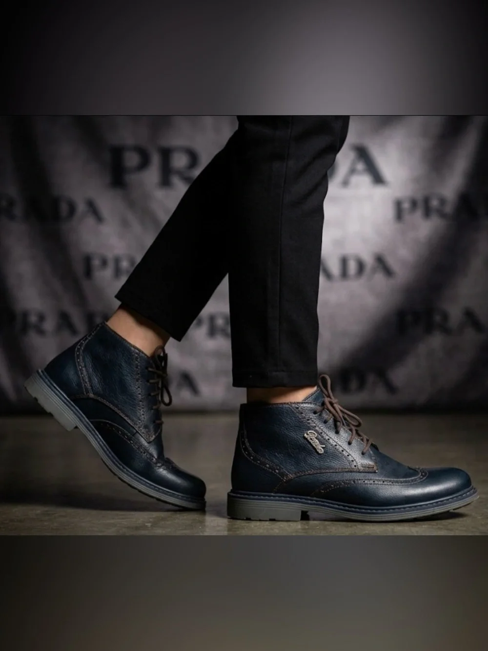 Authentic Prada luxury designer boys navy leather oxford boots sz 13.5 Euro 31